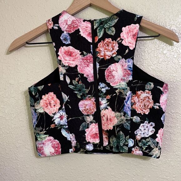 Penelope Tree | floral print crop top - Picture 3 of 8